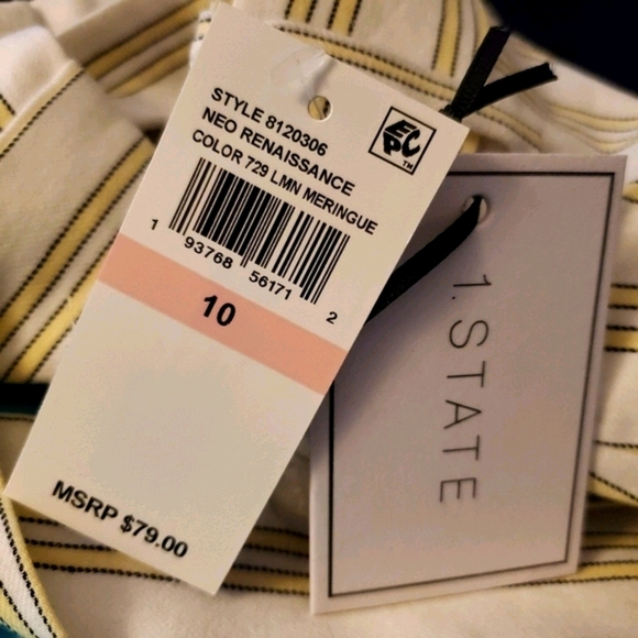 Woman’s dress shorts, size 10 - Picture 5 of 12